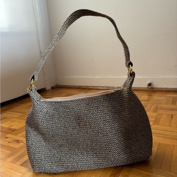 Orvis - Picture 3 of 5